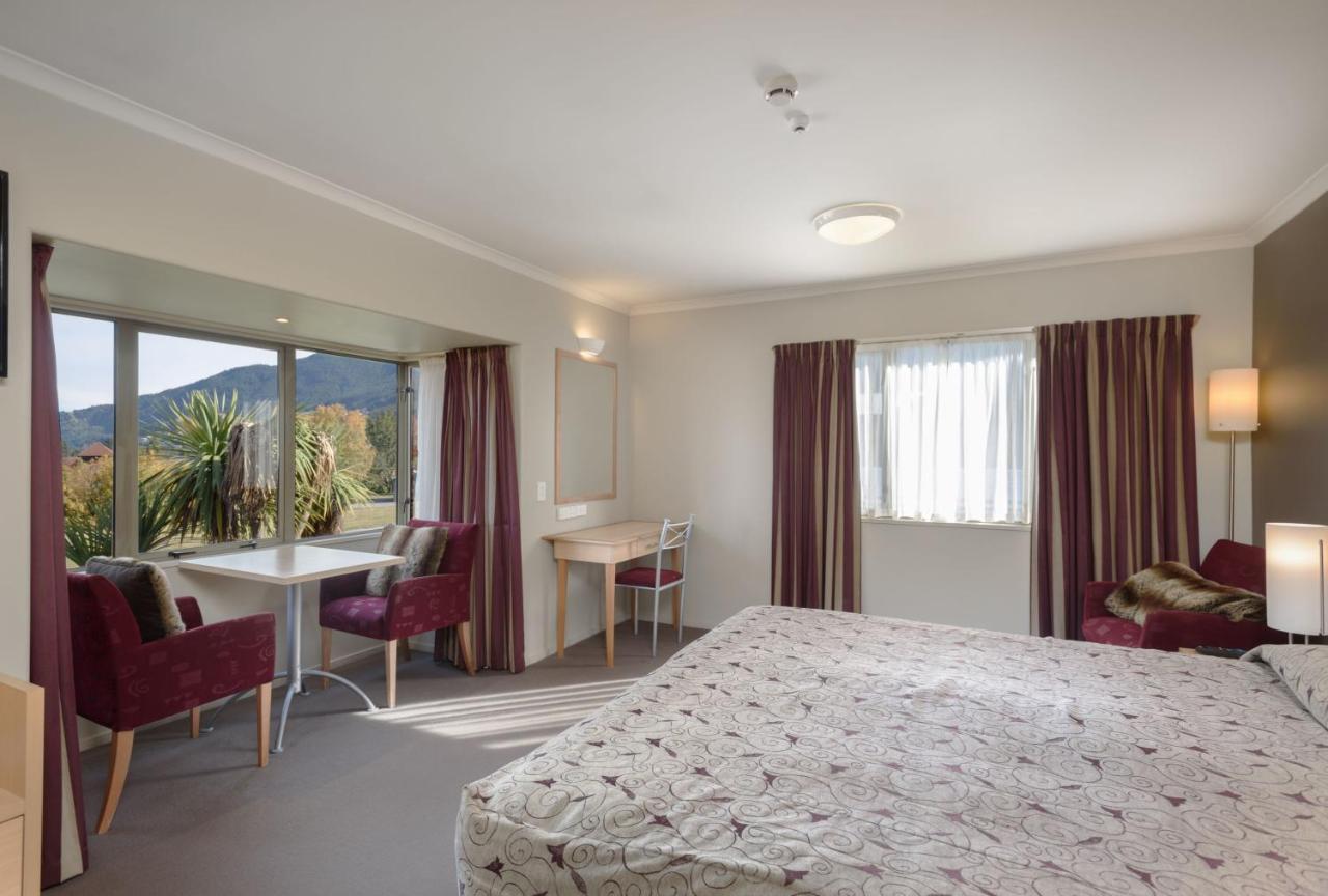 Queenstown Motel Apartments (Adults Only) מראה חיצוני תמונה