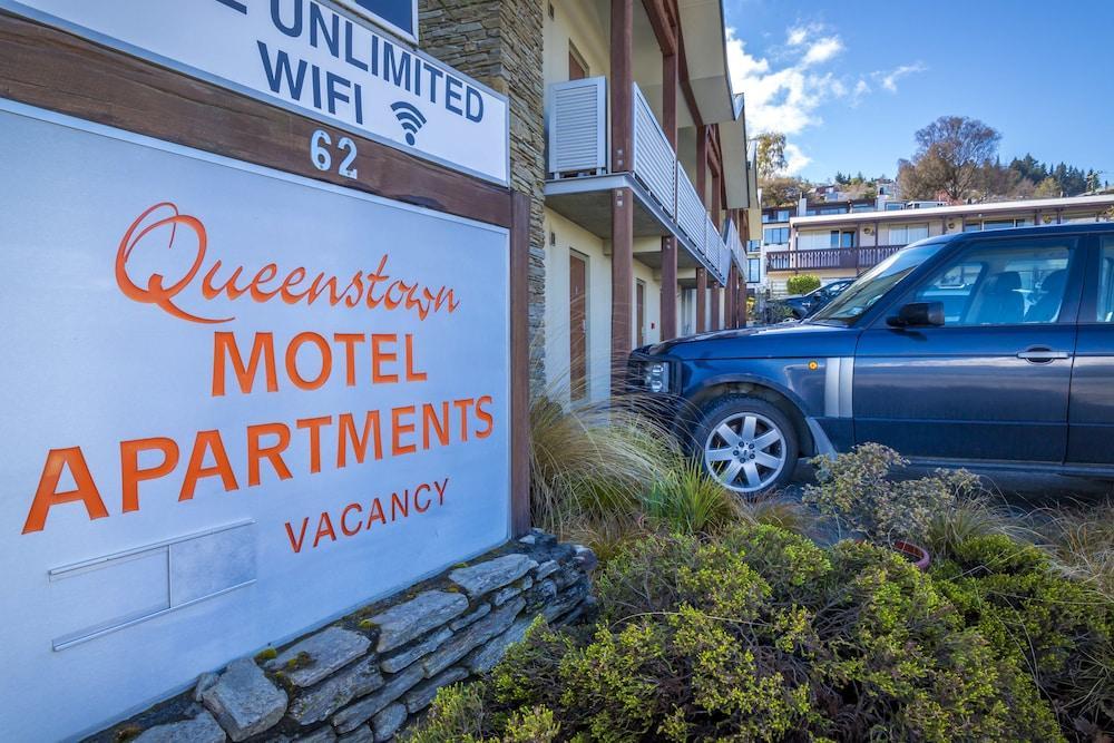 Queenstown Motel Apartments (Adults Only) מראה חיצוני תמונה