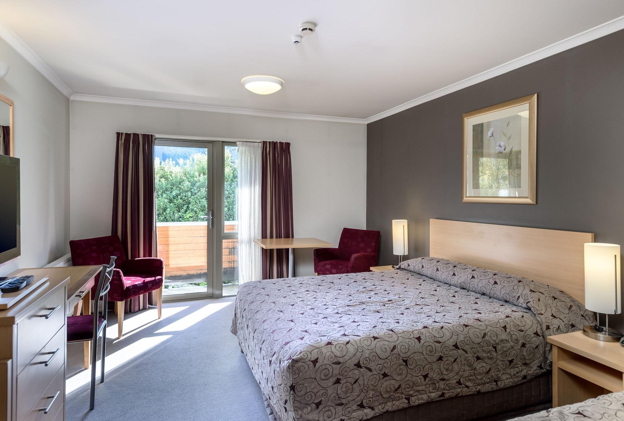 Queenstown Motel Apartments (Adults Only) מראה חיצוני תמונה