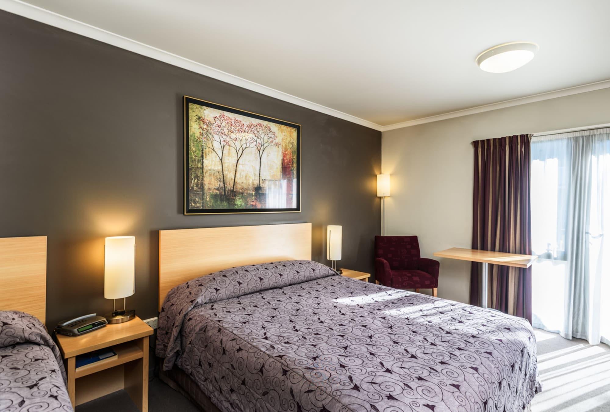 Queenstown Motel Apartments (Adults Only) מראה חיצוני תמונה