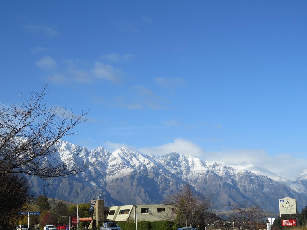 Queenstown Motel Apartments (Adults Only) מראה חיצוני תמונה