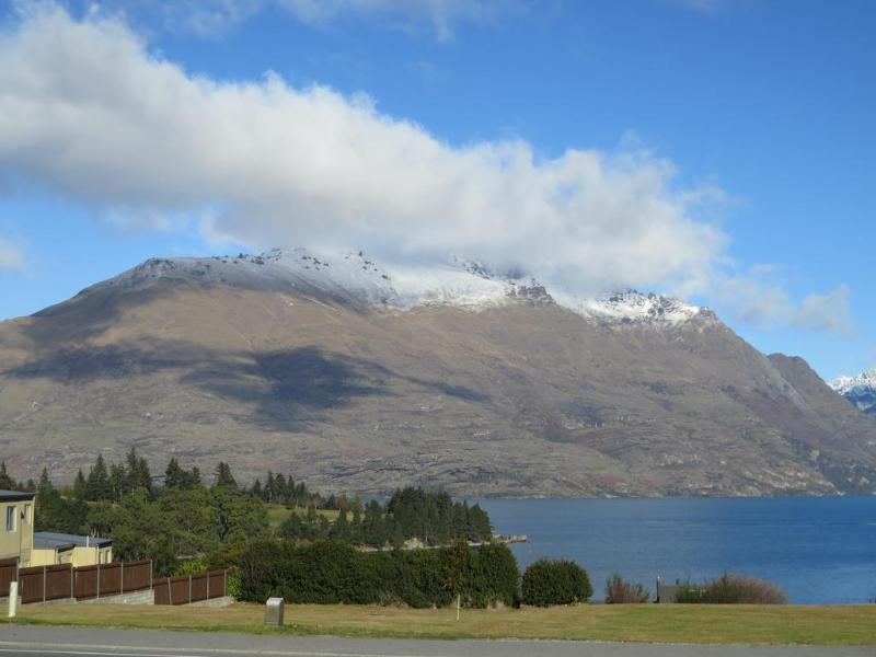 Queenstown Motel Apartments (Adults Only) מראה חיצוני תמונה